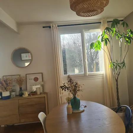 Magnificent Furnished T2 Of 55 M In Apartament